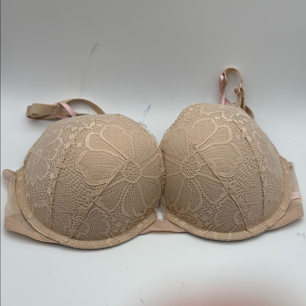 Victoria's Secret Tan Lace pushup Bra with Underwire Supportโ